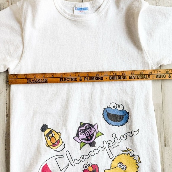 Sesame Street X Champion White Graphic T-shirt Mens Adult (runs slim like XS ?) - Picture 11 of 16